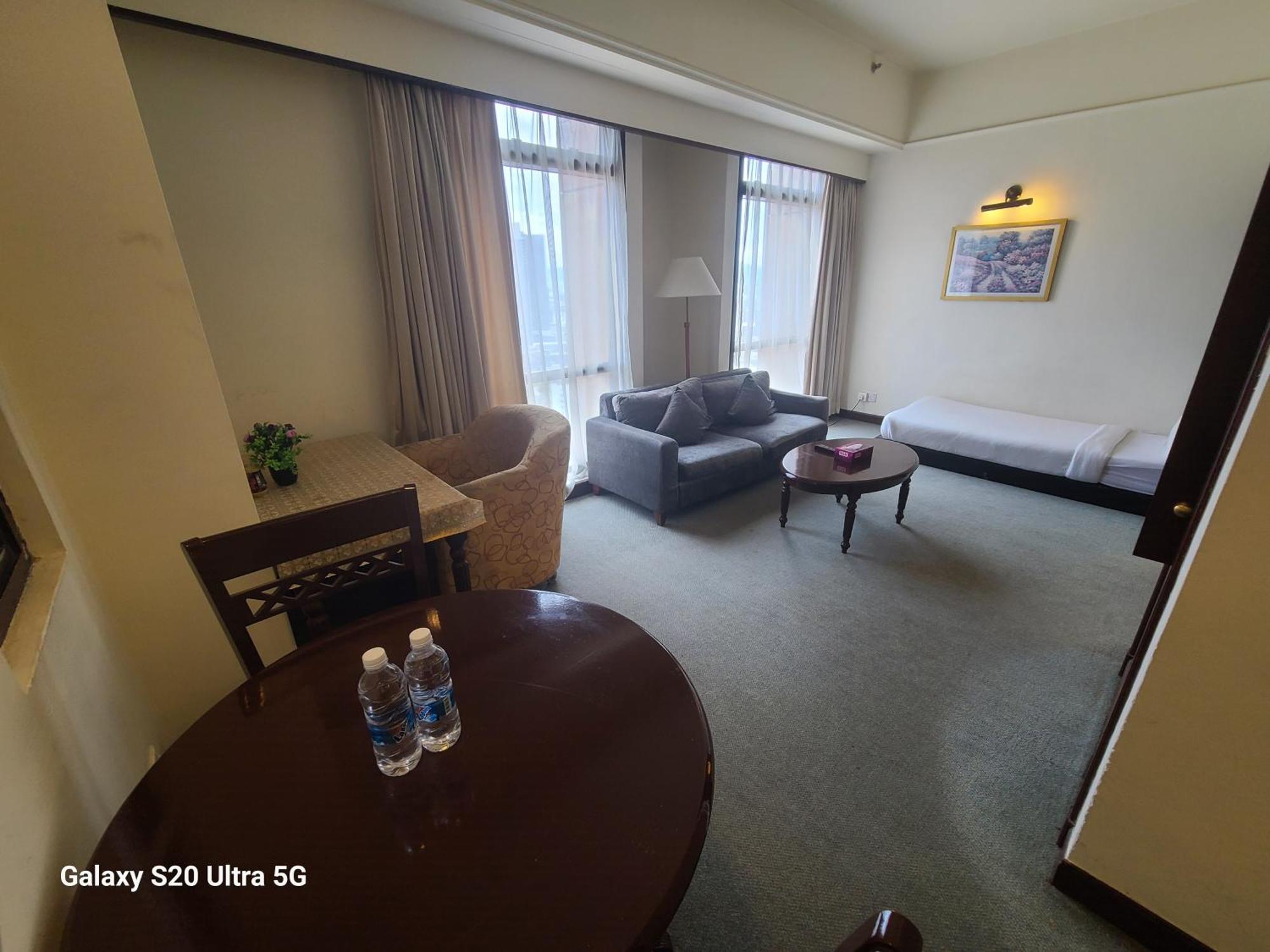 Kl Time Square Hotal Sarvice Suite Kuala Lumpur Exterior photo